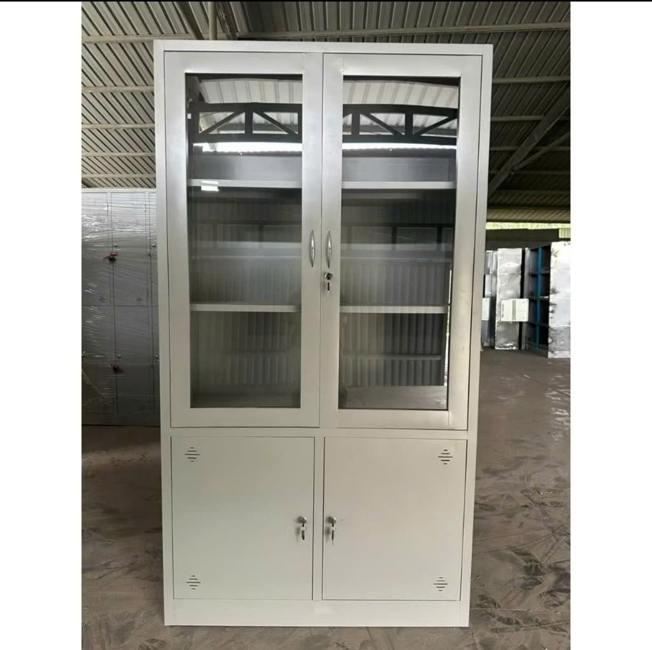 Tủ Sắt Đựng Tài Liệu Văn Phòng 4 Cánh Kính Gỗ